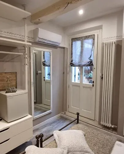 ベッド・アンド・ブレックファスト Le Stanze Di Rigoletto 3*