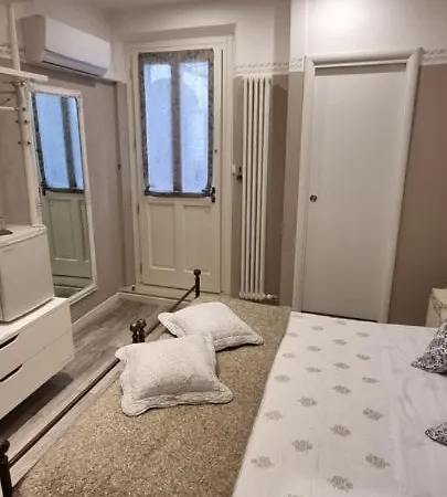 Le Stanze Di Rigoletto فندق مبيت وإفطار بارما